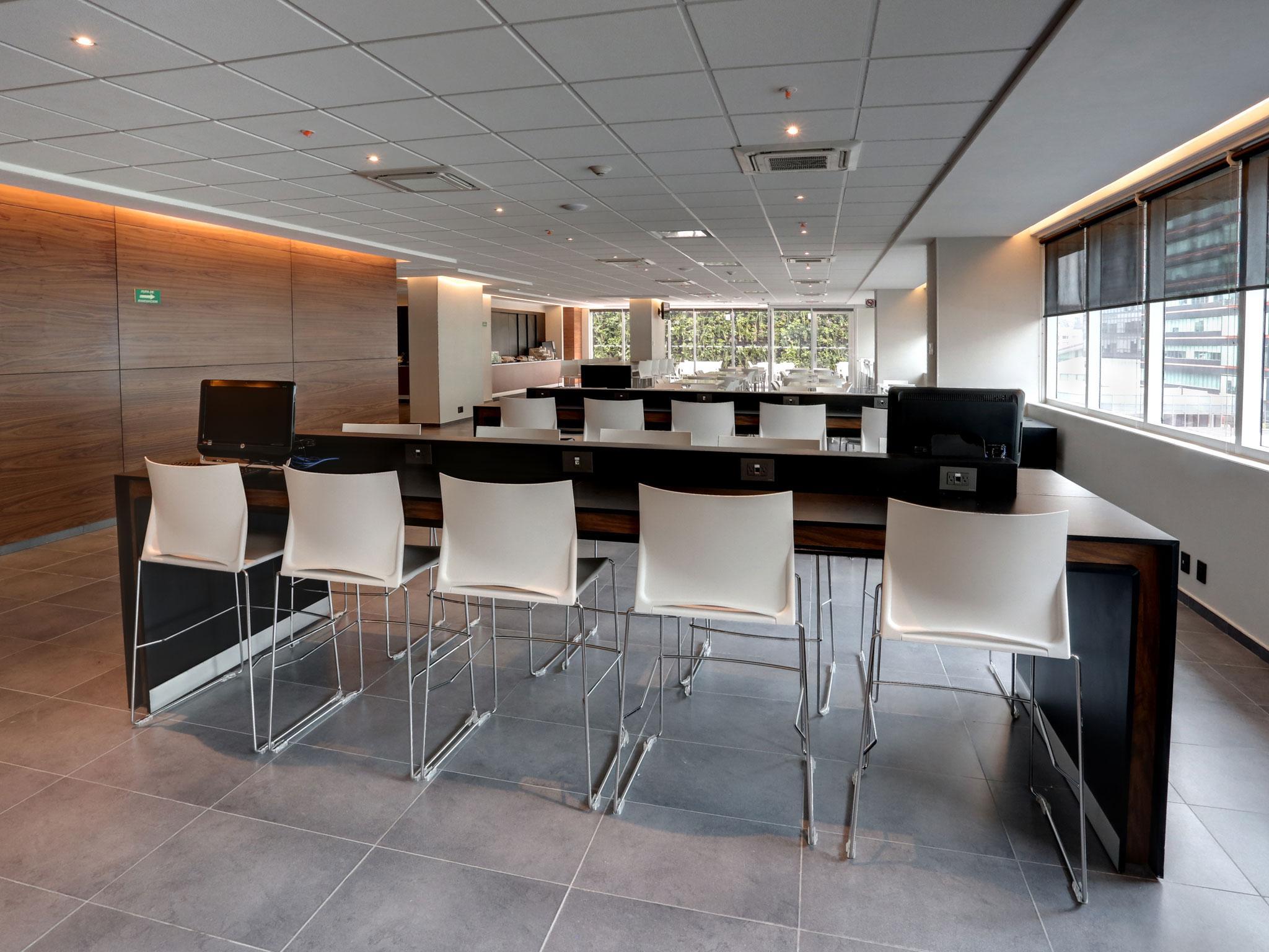 City Express Plus By Marriott Ciudad De Mexico Santa Fe Экстерьер фото